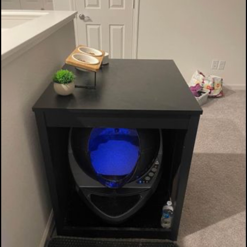 Litter Robot Connect 3 w/ Cabinet